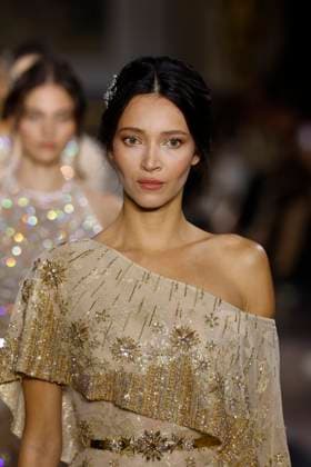 Tony Ward Haute Couture Spring Summer 2025, Paris, January 2025 Tony Ward Haute Couture Spring Summer 2025, Paris, January 2025, Credit:Zeppelin Avalon  Copyright: xZeppelinx xAvalonx 0958229005