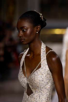 Tony Ward Haute Couture Spring Summer 2025, Paris, January 2025 Tony Ward Haute Couture Spring Summer 2025, Paris, January 2025, Credit:Zeppelin Avalon  Copyright: xZeppelinx xAvalonx 0958229481