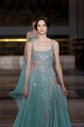 Tony Ward Haute Couture Spring Summer 2025, Paris, January 2025 Tony Ward Haute Couture Spring Summer 2025, Paris, January 2025, Credit:Zeppelin Avalon  Copyright: xZeppelinx xAvalonx 0958227956