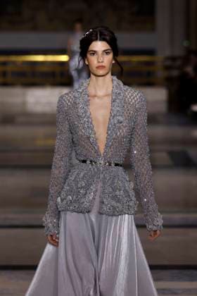 Tony Ward Haute Couture Spring Summer 2025, Paris, January 2025 Tony Ward Haute Couture Spring Summer 2025, Paris, January 2025, Credit:Zeppelin Avalon  Copyright: xZeppelinx xAvalonx 0958228008