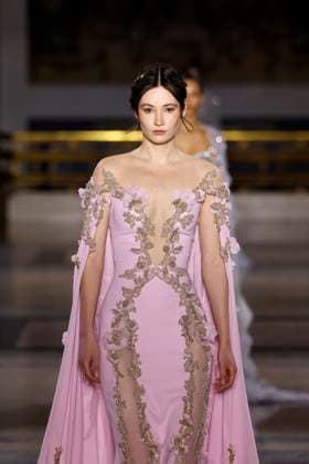 Tony Ward Haute Couture Spring Summer 2025, Paris, January 2025 Tony Ward Haute Couture Spring Summer 2025, Paris, January 2025, Credit:Zeppelin Avalon  Copyright: xZeppelinx xAvalonx 0958228016