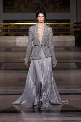 Tony Ward Haute Couture Spring Summer 2025, Paris, January 2025 Tony Ward Haute Couture Spring Summer 2025, Paris, January 2025, Credit:Zeppelin Avalon  Copyright: xZeppelinx xAvalonx 0958228142