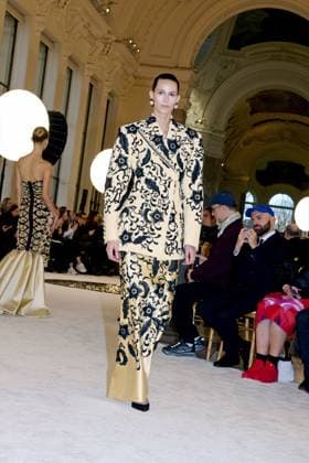 Schiaparelli Haute Couture spring summer 2025, Paris January 2025 Schiaparelli Haute Couture spring summer 2025, Paris January 2025, Credit:Zeppelin Avalon  Copyright: xZeppelinx xAvalonx 0958239412