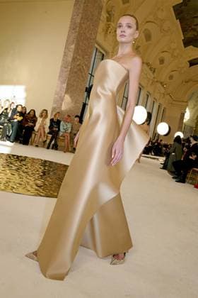 Schiaparelli Haute Couture spring summer 2025, Paris January 2025 Schiaparelli Haute Couture spring summer 2025, Paris January 2025, Credit:Zeppelin Avalon  Copyright: xZeppelinx xAvalonx 0958239639