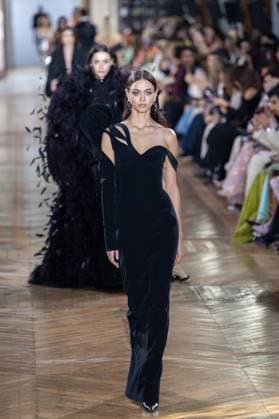 Paris Fashion Week, Georges Hobeika Modenschau Paris Fashion Week Defile Georges Hobeika Defile printemps ete 2025 de Georges Hobeika 439745 2025 01 27 Paris France  Copyright: xSebastienxFremontx xStarfacex STAR_439745_007