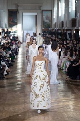 Paris Fashion Week, Georges Hobeika Modenschau Paris Fashion Week Defile Georges Hobeika Defile printemps ete 2025 de Georges Hobeika 439745 2025 01 27 Paris France  Copyright: xSebastienxFremontx xStarfacex STAR_439745_060