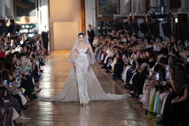 Paris Fashion Week, Georges Hobeika Modenschau Paris Fashion Week Defile Georges Hobeika Defile printemps ete 2025 de Georges Hobeika 439745 2025 01 27 Paris France  Copyright: xSebastienxFremontx xStarfacex STAR_439745_068