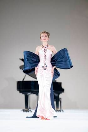 Paris Fashion Week, Tamara Ralph Modenschau Personalities at the Tamara Ralph show for the Haute Couture Spring Summer 2025 collection at Paris Fashion Week PFW Model at the Tamara Ralph show for the Haute Couture Spring Summer 2025 collection at Paris Fashion Week PFW on 27 January 2025 Perusseau Da Silva Bestimage Tamara Ralph for the Haute Couture Spring Summer 2025 collection at Paris Fashion Week PFW on 27 January 2025 Paris France  Copyright: xTizianoxDaxSilvax-xPierrexPerusseaux xBestimagexTizianoxDaxSilvax-xPierrexPerusseaux xBestimagex