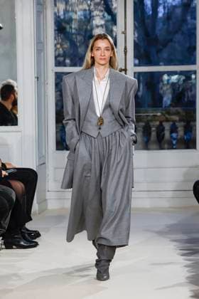 Défilé Alexandre Vauthier Collection Haute Couture Printemps Eté 2025 lors de la Fashion Week de Paris PFW Défilé Alexandre Vauthier Collection Haute Couture Printemps Eté 2025 lors de la Fashion Week de Paris PFW , le 27 janvier 2025 Alexandre Vauthier Fashion Show Haute Couture Spring Summer 2025 during Paris Fashion Week January 27th, 2025 Paris France  Copyright: xAgencex xBestimagexAgencex xBestimagex