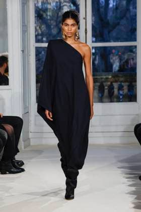 Défilé Alexandre Vauthier Collection Haute Couture Printemps Eté 2025 lors de la Fashion Week de Paris PFW Défilé Alexandre Vauthier Collection Haute Couture Printemps Eté 2025 lors de la Fashion Week de Paris PFW , le 27 janvier 2025 Alexandre Vauthier Fashion Show Haute Couture Spring Summer 2025 during Paris Fashion Week January 27th, 2025 Paris France  Copyright: xAgencex xBestimagexAgencex xBestimagex