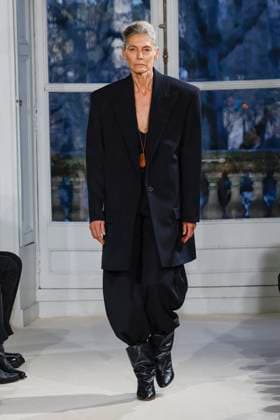 Défilé Alexandre Vauthier Collection Haute Couture Printemps Eté 2025 lors de la Fashion Week de Paris PFW Défilé Alexandre Vauthier Collection Haute Couture Printemps Eté 2025 lors de la Fashion Week de Paris PFW , le 27 janvier 2025 Alexandre Vauthier Fashion Show Haute Couture Spring Summer 2025 during Paris Fashion Week January 27th, 2025 Paris France  Copyright: xAgencex xBestimagexAgencex xBestimagex