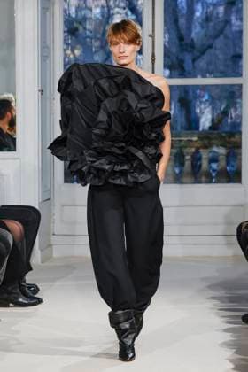 Défilé Alexandre Vauthier Collection Haute Couture Printemps Eté 2025 lors de la Fashion Week de Paris PFW Défilé Alexandre Vauthier Collection Haute Couture Printemps Eté 2025 lors de la Fashion Week de Paris PFW , le 27 janvier 2025 Alexandre Vauthier Fashion Show Haute Couture Spring Summer 2025 during Paris Fashion Week January 27th, 2025 Paris France  Copyright: xAgencex xBestimagexAgencex xBestimagex