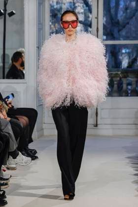 Défilé Alexandre Vauthier Collection Haute Couture Printemps Eté 2025 lors de la Fashion Week de Paris PFW Défilé Alexandre Vauthier Collection Haute Couture Printemps Eté 2025 lors de la Fashion Week de Paris PFW , le 27 janvier 2025 Alexandre Vauthier Fashion Show Haute Couture Spring Summer 2025 during Paris Fashion Week January 27th, 2025 Paris France  Copyright: xAgencex xBestimagexAgencex xBestimagex