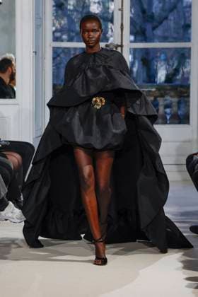 Défilé Alexandre Vauthier Collection Haute Couture Printemps Eté 2025 lors de la Fashion Week de Paris PFW Défilé Alexandre Vauthier Collection Haute Couture Printemps Eté 2025 lors de la Fashion Week de Paris PFW , le 27 janvier 2025 Alexandre Vauthier Fashion Show Haute Couture Spring Summer 2025 during Paris Fashion Week January 27th, 2025 Paris France  Copyright: xAgencex xBestimagexAgencex xBestimagex
