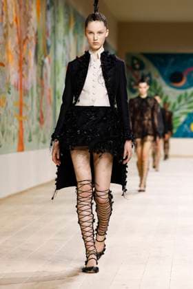 Paris Fashion Week, Christian Dior Modenschau Défilé Christian Dior Collection Haute Couture Printemps Eté 2025 lors de la Fashion Week de Paris PFW Défilé Christian Dior Collection Haute Couture Printemps Eté 2025 lors de la Fashion Week de Paris PFW , le 27 janvier 2025 Christian Dior Fashion Show Haute Couture Spring Summer 2025 during Paris Fashion Week January 27th, 2025 Paris France  Copyright: xAgencex xBestimagexAgencex xBestimagex