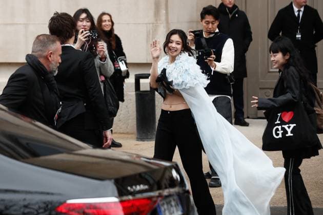 Celebrities at Chanel Collection Haute Couture Spring Summer 2025 during Paris Fashion Week PFW Jennie Kim Celebrities at Chanel Collection Haute Couture Spring Summer 2025 during Paris Fashion Week PFW , on january 28th 2025 Christophe Clovis Bestimage Celebrities at Chanel Fashion Show Haute Couture Spring Summer 2025 during Paris Fashion Week, on january 28th 2025 Paris France  Copyright: xChristophexClovisx xBestimagexChristophexClovisx xBestimagex