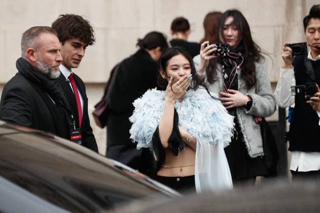 Celebrities at Chanel Collection Haute Couture Spring Summer 2025 during Paris Fashion Week PFW Jennie Kim Celebrities at Chanel Collection Haute Couture Spring Summer 2025 during Paris Fashion Week PFW , on january 28th 2025 Christophe Clovis Bestimage Celebrities at Chanel Fashion Show Haute Couture Spring Summer 2025 during Paris Fashion Week, on january 28th 2025 Paris France  Copyright: xChristophexClovisx xBestimagexChristophexClovisx xBestimagex