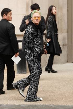 Celebrities at Chanel 2 Collection Haute Couture Spring Summer 2025 during Paris Fashion Week PFW G Dragon Celebrities at Chanel 2 Collection Haute Couture Spring Summer 2025 during Paris Fashion Week PFW , january 28th 2025 Celebrities at Chanel 2 Fashion Show Haute Couture Spring Summer 2025 during Paris Fashion Week, january 28th 2025 Paris France  Copyright: xChristophexClovisx xBestimagexChristophexClovisx xBestimagex