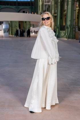 Celebrities at the Chanel show at the Grand Palais, Haute Couture Spring Summer 2025 Collection during Paris Fashion Week PFW Pamela Anderson at the Chanel show at the Grand Palais, Haute Couture Spring Summer 2025 Collection during Paris Fashion Week PFW January 28th, 2025 Olivier Borde Bestimage Celebrities at the Chanel show at the Grand Palais, Haute Couture Spring Summer 2025 Collection during Paris Fashion Week PFW January 28th, 2025 Paris France  Copyright: xOLIVIERxBORDEx xBESTIMAGExOLIVIERxBORDEx xBESTIMAGEx