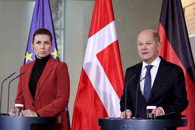 News Themen der Woche KW05 News Bilder des Tages Mette Frederiksen, Ministerpraesidentin des Koenigreichs Daenemark, und Olaf Scholz, Bundeskanzler, SPD, Pressekonferenz im Bundeskanzleramt, Berlin, 28.01.2025 *** Mette Frederiksen, Prime Minister of the Kingdom of Denmark, and Olaf Scholz, Federal Chancellor, SPD, Press conference at the Federal Chancellery, Berlin, 28 01 2025