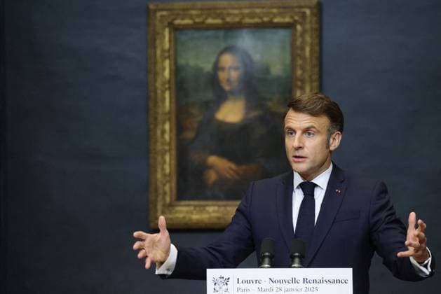News Themen der Woche KW05 News Bilder des Tages French President Emmanuel Macron announces a series of upcoming transformations at the Louvre Museum French President Emmanuel Macron announces a series of upcoming transformations at the Louvre Museum, including a new grand entrance and a room dedicated to The Mona Lisa , January 28, 2025 In a letter addressed to R Dati, Minister of Culture, Ldes Cars, President and Director of the museum, Dominique Jacovides Bestimage French President Emmanuel Macron announced a series of upcoming transformations at the Louvre Museum, including a new grand entrance and a room dedicated to The Mona Lisa , on January 28, 2025 In a letter addressed to R Dati, Minister of Culture, Ldes Cars, President and Director of the museum, had warned of the dilapidated  Copyright: xDOMINIQUExJACOVIDESx xBESTIMAGExDOMINIQUExJACOVIDESx xBESTIMAGEx