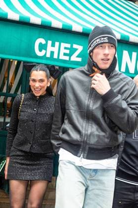 Entertainment Themen der Woche KW05 Entertainment Bilder des Tages Dua Lipa and her boyfriend Callum Turner enjoy a romantic lunch on the sidelines of Paris Fashion Week PFW Dua Lipa and her boyfriend Callum Turner enjoy a romantic lunch on the sidelines of Paris Fashion Week PFW in Paris, France on January 28, 2025 Dua Lipa and her boyfriend Callum Turner enjoy a romantic lunch on the sidelines of Paris Fashion Week PFW in Paris, France on January 28, 2025 Paris France  Copyright: xYehielxChekrounex xBestimagexYehielxChekrounex xBestimagex