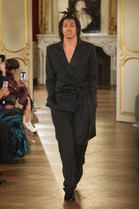 PFW Henry Samuel Klum Henry Samuel Klum (Son of Heidi Klum and Seal) walks the runway during the Lena Erziak Women s Haute-Couture Spring Summer 2025 show as part of Paris Fashion Week in Paris, France on January 28, 2025. Photo by Jerome Dominé ABACAPRESS.COM  Copyright: xDominexJerome ABACAx