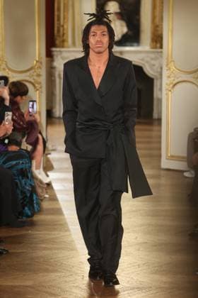 PFW Henry Samuel Klum Henry Samuel Klum (Son of Heidi Klum and Seal) walks the runway during the Lena Erziak Women s Haute-Couture Spring Summer 2025 show as part of Paris Fashion Week in Paris, France on January 28, 2025. Photo by Jerome Dominé ABACAPRESS.COM  Copyright: xDominexJerome ABACAx
