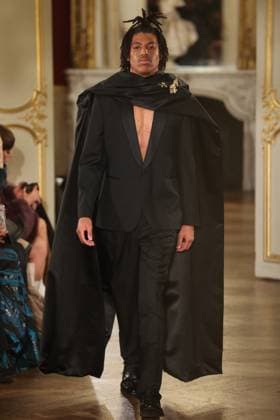 PFW Henry Samuel Klum Henry Samuel Klum (Son of Heidi Klum and Seal) walks the runway during the Lena Erziak Women s Haute-Couture Spring Summer 2025 show as part of Paris Fashion Week in Paris, France on January 28, 2025. Photo by Jerome Dominé ABACAPRESS.COM  Copyright: xDominexJerome ABACAx