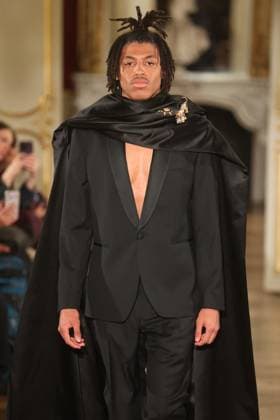 PFW Henry Samuel Klum Henry Samuel Klum (Son of Heidi Klum and Seal) walks the runway during the Lena Erziak Women s Haute-Couture Spring Summer 2025 show as part of Paris Fashion Week in Paris, France on January 28, 2025. Photo by Jerome Dominé ABACAPRESS.COM  Copyright: xDominexJerome ABACAx