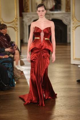 PFW Lena Erziak Runway A Model walks the runway during the Lena Erziak Women s Haute-Couture Spring Summer 2025 show as part of Paris Fashion Week in Paris, France on January 28, 2025. Photo by Jerome Dominé ABACAPRESS.COM  Copyright: xDominexJerome ABACAx