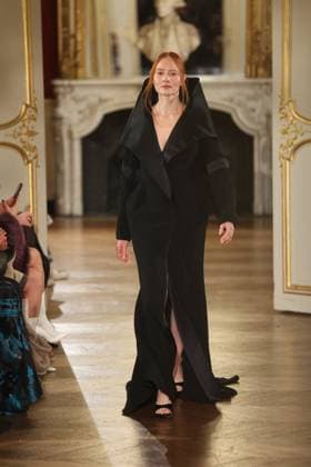 PFW Lena Erziak Runway A Model walks the runway during the Lena Erziak Women s Haute-Couture Spring Summer 2025 show as part of Paris Fashion Week in Paris, France on January 28, 2025. Photo by Jerome Dominé ABACAPRESS.COM  Copyright: xDominexJerome ABACAx