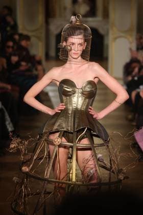 PFW Lena Erziak Runway A Model walks the runway during the Lena Erziak Women s Haute-Couture Spring Summer 2025 show as part of Paris Fashion Week in Paris, France on January 28, 2025. Photo by Jerome Dominé ABACAPRESS.COM  Copyright: xDominexJerome ABACAx