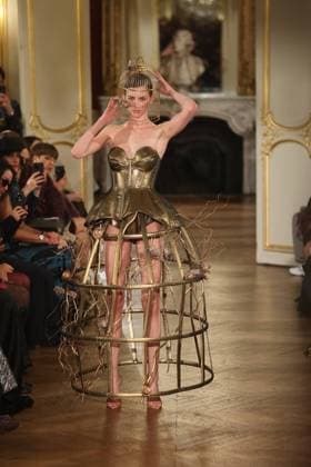 PFW Lena Erziak Runway A Model walks the runway during the Lena Erziak Women s Haute-Couture Spring Summer 2025 show as part of Paris Fashion Week in Paris, France on January 28, 2025. Photo by Jerome Dominé ABACAPRESS.COM  Copyright: xDominexJerome ABACAx