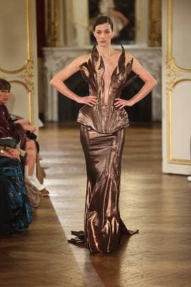 PFW Lena Erziak Runway A Model walks the runway during the Lena Erziak Women s Haute-Couture Spring Summer 2025 show as part of Paris Fashion Week in Paris, France on January 28, 2025. Photo by Jerome Dominé ABACAPRESS.COM  Copyright: xDominexJerome ABACAx