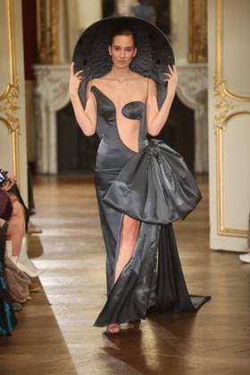 PFW Lena Erziak Runway A Model walks the runway during the Lena Erziak Women s Haute-Couture Spring Summer 2025 show as part of Paris Fashion Week in Paris, France on January 28, 2025. Photo by Jerome Dominé ABACAPRESS.COM  Copyright: xDominexJerome ABACAx