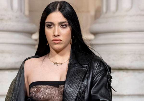 Entertainment Themen der Woche KW05 Entertainment Bilder des Tages Photo call Saint Laurent Lourdes Leon Photo Call pour Le Défilé Saint Laurent hommes lors de la Fashion Week à Paris le 28 janvier 2025 Olivier Borde Bestimage Photo call Saint Laurent during Fashion Week in Paris on January 28th, 2025 Paris France  Copyright: xOLIVIERxBORDEx xBESTIMAGExOLIVIERxBORDEx xBESTIMAGEx