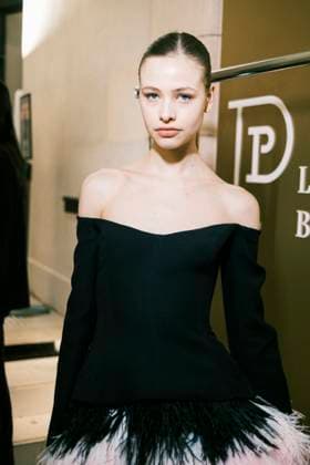 Paris Fashion Week HC SS25 Célia Kritharioti 439800 2025 01 28 France  Copyright: xJean-BaptistexSoulliatx xStarfacex STAR_439800_009