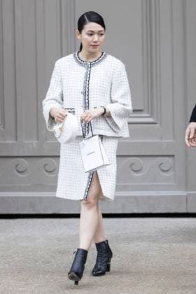 PFW - Chanel Exit Paris, France - January 28: Fumi Nikaido leaves Chanel fashion show during the Haute Couture Fall Winter 2025 - 2026 Fashion Week on January 28, 2025 in Paris, France. Photo by ABACAPRESS.COM Paris France  Copyright: xABACAx