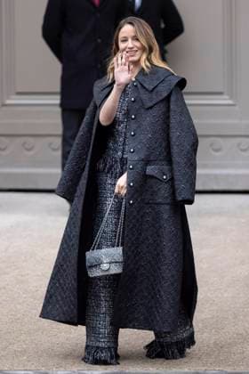 PFW - Chanel Exit Paris, France - January 28: Dianna Agron leaves Chanel fashion show during the Haute Couture Fall Winter 2025 - 2026 Fashion Week on January 28, 2025 in Paris, France. Photo by ABACAPRESS.COM Paris France  Copyright: xABACAx