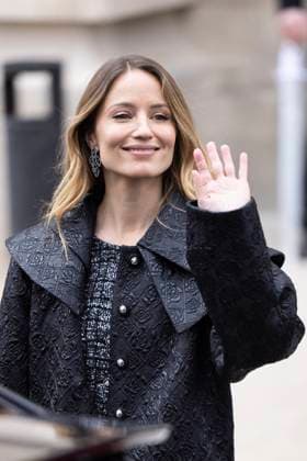 PFW - Chanel Exit Paris, France - January 28: Dianna Agron leaves Chanel fashion show during the Haute Couture Fall Winter 2025 - 2026 Fashion Week on January 28, 2025 in Paris, France. Photo by ABACAPRESS.COM Paris France  Copyright: xABACAx