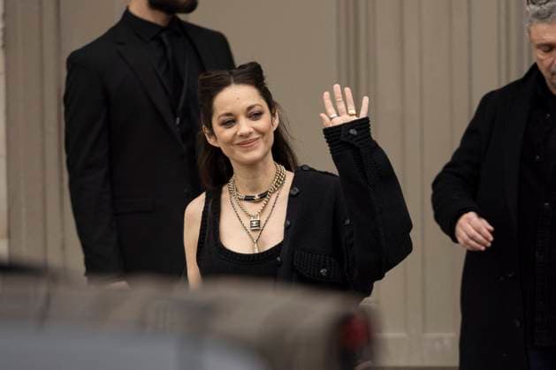 PFW - Chanel Exit Paris, France - January 28: Marion Cotillard leaves Chanel fashion show during the Haute Couture Fall Winter 2025 - 2026 Fashion Week on January 28, 2025 in Paris, France. Photo by Marco Piovanotto ABACAPRESS.COM Paris France  Copyright: xPiovanottoxMarco ABACAx