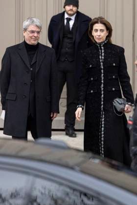 PFW - Chanel Exit Paris, France - January 28: Fernanda Torres leaves Chanel fashion show during the Haute Couture Fall Winter 2025 - 2026 Fashion Week on January 28, 2025 in Paris, France. Photo by Marco Piovanotto ABACAPRESS.COM Paris France  Copyright: xPiovanottoxMarco ABACAx