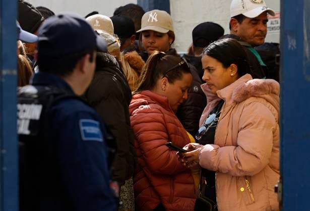 Facilities Of The Mexican Commission For Refugee Assistance In Mexico, Saturated By Mass Deportation After The Return Of Donald Trump To The Presidency Of The United States Migrants in Mexico, inside the facilities of the Mexican Commission for Refugee Assistance in the State of Mexico, wait for an appointment to apply for a Visitor Card for Humanitarian Reasons to access health services and employment opportunities in Mexico. They report that the CBP One application has stopped working, which, through an appointment, would allow them possible migratory flow to the United States and reduce the possibility of organized crime affecting their movement, among other challenges they face in their passage through national territory, on January  Copyright: xGerardoxVieyrax originalFilename: vieyra-notitle250128_npPbM.jpg