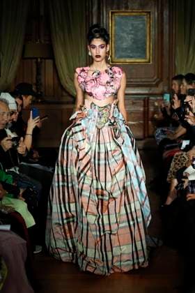 Ronald van der Kemp Haute Couture Spring Summer 2025, Paris, 28 January 2025 Ronald van der Kemp RVDK Haute Couture Spring Summer 2025 runway, Paris, France, 28 January 2025., Credit:x Avalon Paris, France  Copyright: xxx xAvalonx 0958511295