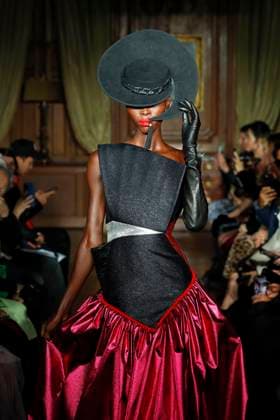 Ronald van der Kemp Haute Couture Spring Summer 2025, Paris, 28 January 2025 Ronald van der Kemp RVDK Haute Couture Spring Summer 2025 runway, Paris, France, 28 January 2025., Credit:x Avalon Paris, France  Copyright: xxx xAvalonx 0958512463