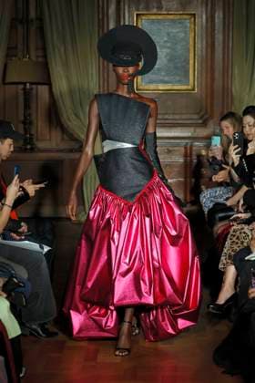 Ronald van der Kemp Haute Couture Spring Summer 2025, Paris, 28 January 2025 Ronald van der Kemp RVDK Haute Couture Spring Summer 2025 runway, Paris, France, 28 January 2025., Credit:x Avalon Paris, France  Copyright: xxx xAvalonx 0958512722