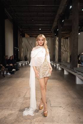 Celebrities at Georges Chakra Collection Haute Couture Spring Summer 2025 during Paris Fashion Week PFW Kathryn Newton Celebrities at Georges Chakra Collection Haute Couture Spring Summer 2025 during Paris Fashion Week PFW, on january 28 2025 Perusseau Da Silva Bestimage Celebrities at Georges Chakra Fashion Show Haute Couture Spring Summer 2025 during Paris Fashion Week, on january 28 2025 Paris France  Copyright: xTizianoxDaxSilvax-xPierrexPerusseaux xBestimagexTizianoxDaxSilvax-xPierrexPerusseaux xBestimagex