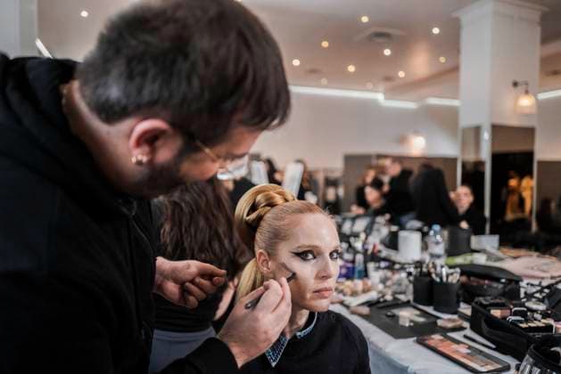 PFW - Franck Sorbier Backstage Backstage before the Franck Sorbier Haute-Couture Spring Summer 2025 show as part of Paris Fashion Week in Paris, France on January 29, 2025. Photo by Eliot Blondet ABACAPRESS.COM Paris France  Copyright: xBlondetxEliot ABACAx