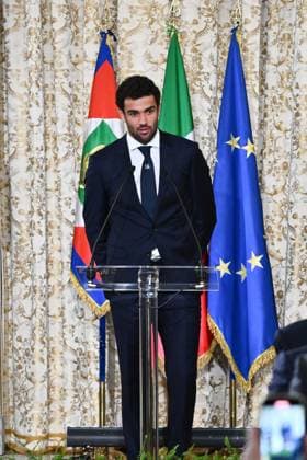 News - The President of the Italian Republic Sergio Mattarella meets the Italian national women s and men s tennis teams, winners of the BJK Cup and the Davis Cup Matteo Berrettini during the meeting with the President of the Italian Republic Sergio Mattarella who met the Italian national women s and men s tennis teams, winners of the BJK Cup and Davis Cup at the Quirinale on January 29, 2025 in Rome, Italy. Roma Quirinale Italy Copyright: xDomenicoxCippitellix xLiveMediax LPN_1711414
